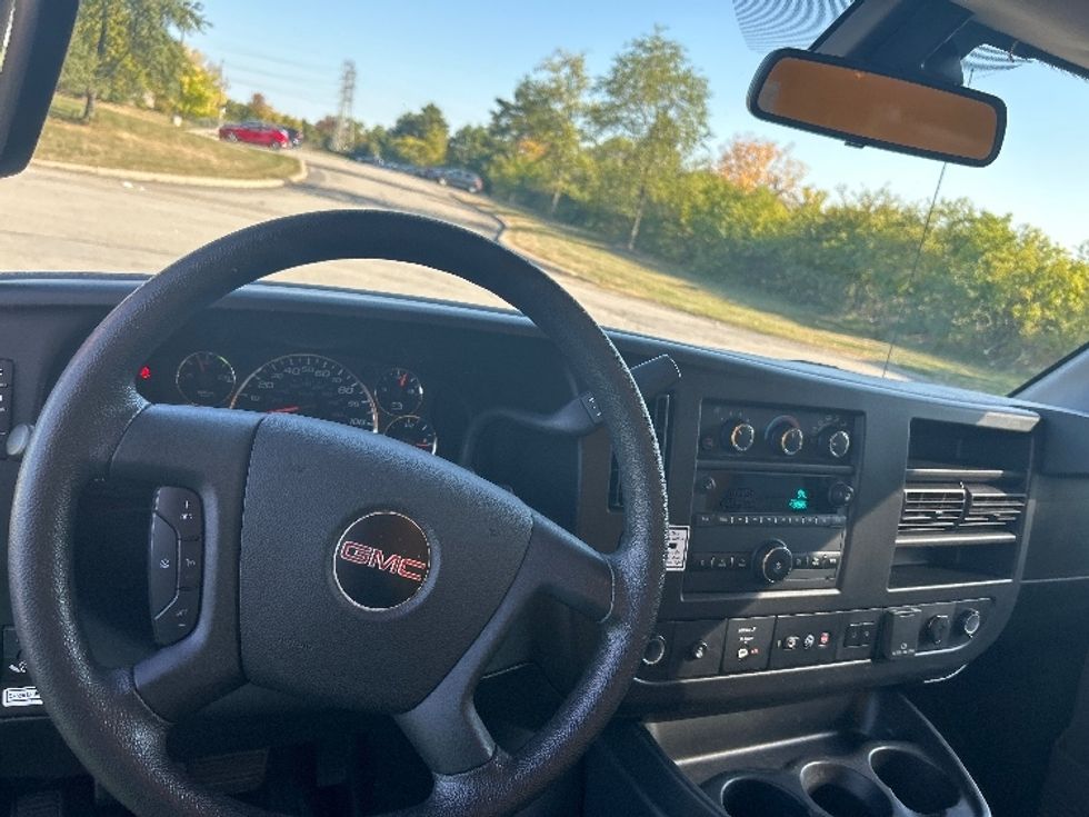 Light Duty Box Truck-Light and Medium Duty Trucks-GMC-2021-Savana G33903-Rochester-NY-118,252\n\t\tmiles-$ 21,250 - Image 15