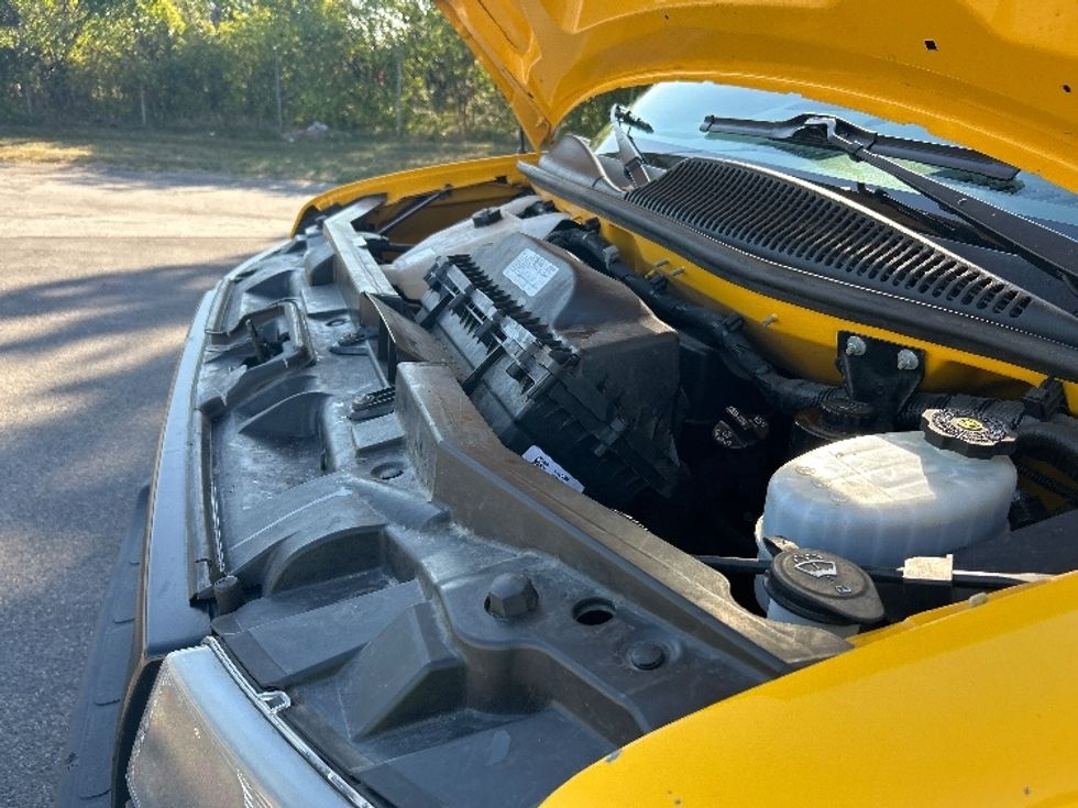 Light Duty Box Truck-Light and Medium Duty Trucks-GMC-2021-Savana G33903-Rochester-NY-118,252\n\t\tmiles-$ 21,250 - Image 21