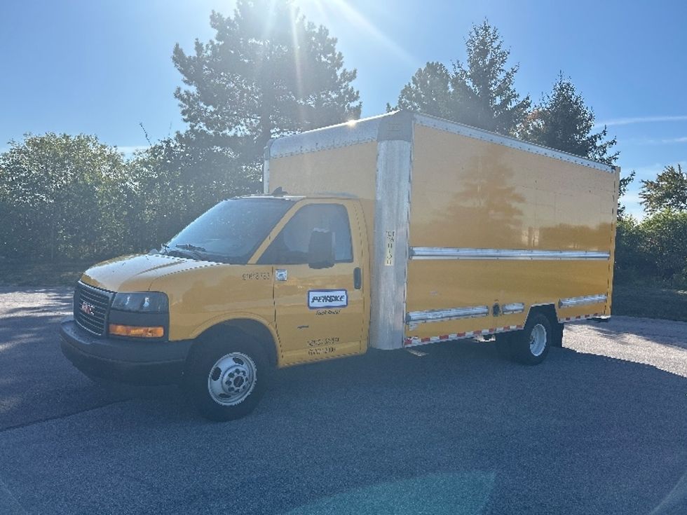 Light Duty Box Truck-Light and Medium Duty Trucks-GMC-2021-Savana G33903-Rochester-NY-118,252\n\t\tmiles-$ 21,250 - Image 3