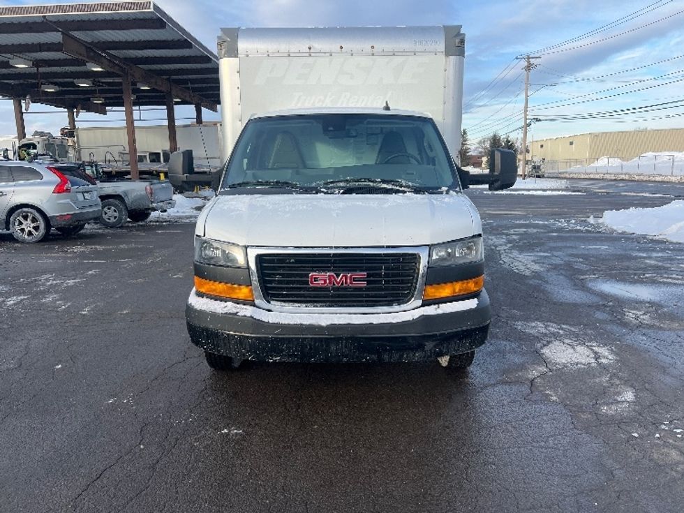 Light Duty Box Truck-Light and Medium Duty Trucks-GMC-2021-Savana G33903-Rochester-NY-88,087\n\t\tmiles-$ 29,000 - Image 2