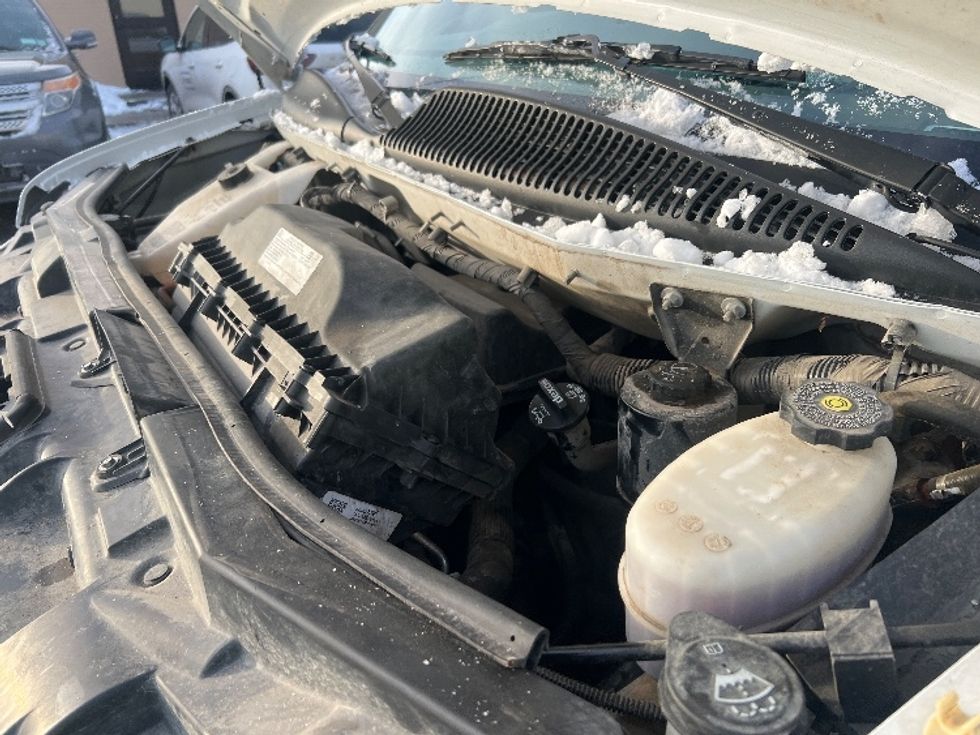 Light Duty Box Truck-Light and Medium Duty Trucks-GMC-2021-Savana G33903-Rochester-NY-88,087\n\t\tmiles-$ 29,000 - Image 24