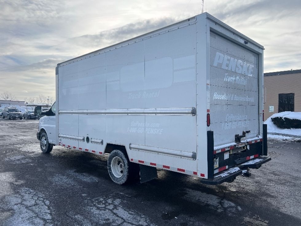 Light Duty Box Truck-Light and Medium Duty Trucks-GMC-2021-Savana G33903-Rochester-NY-88,087\n\t\tmiles-$ 29,000 - Image 6
