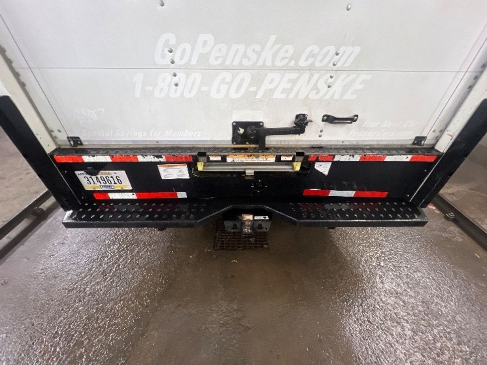 Light Duty Box Truck-Light and Medium Duty Trucks-GMC-2021-Savana G33903-Rochester-NY-88,087\n\t\tmiles-$ 29,000 - Image 9