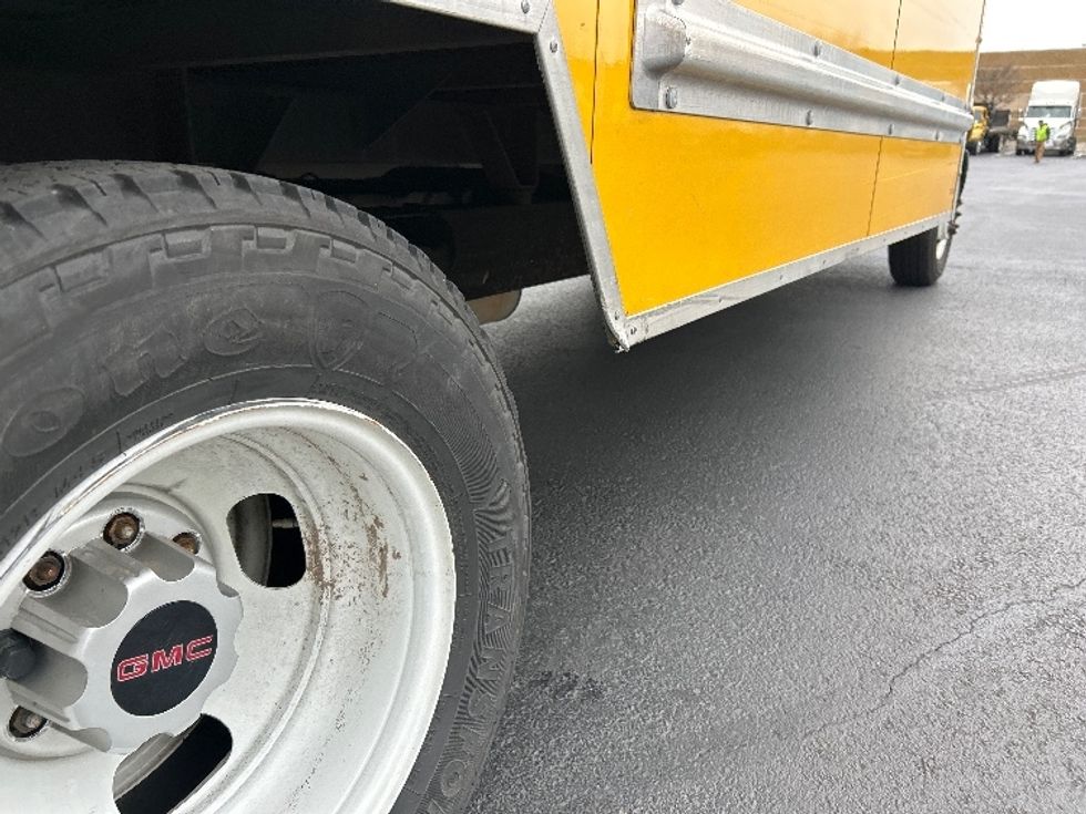 Light Duty Box Truck-Light and Medium Duty Trucks-GMC-2021-Savana G33903-Rockville-MD-110,682\n\t\tmiles-$ 24,500 - Image 14