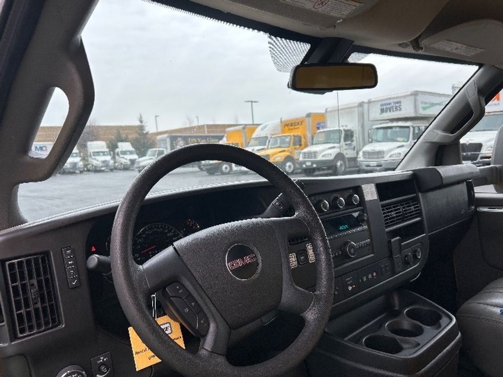 Light Duty Box Truck-Light and Medium Duty Trucks-GMC-2021-Savana G33903-Rockville-MD-110,682\n\t\tmiles-$ 24,500 - Image 17