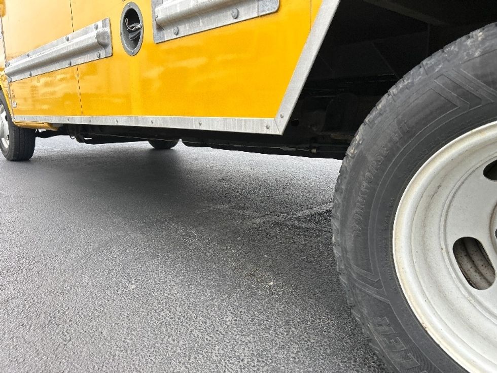 Light Duty Box Truck-Light and Medium Duty Trucks-GMC-2021-Savana G33903-Rockville-MD-110,682\n\t\tmiles-$ 24,500 - Image 5