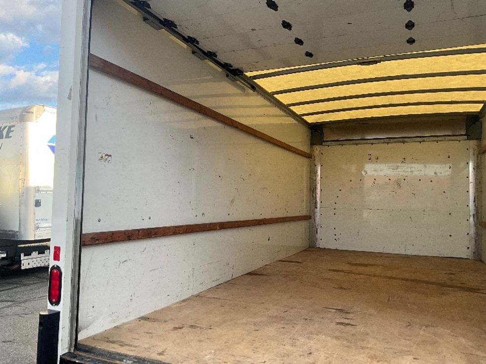 Light Duty Box Truck-Light and Medium Duty Trucks-GMC-2021-Savana G33903-Rockville-MD-113,101\n\t\tmiles-$ 27,250 - Image 10