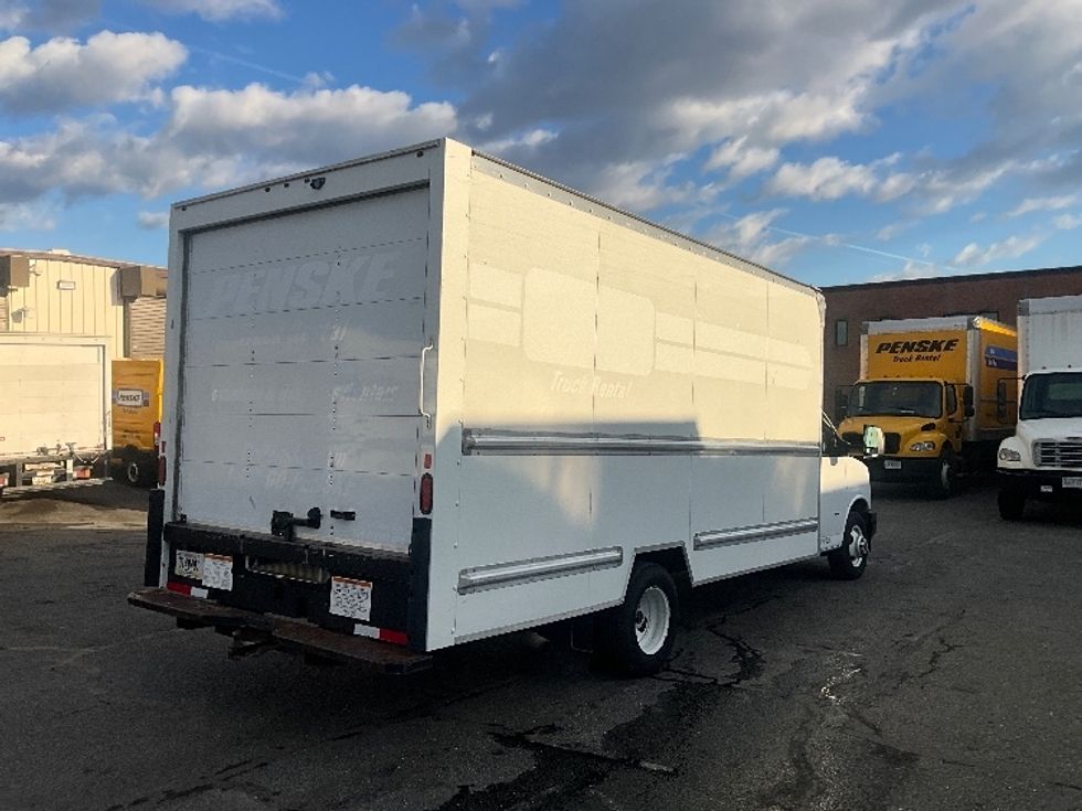 Light Duty Box Truck-Light and Medium Duty Trucks-GMC-2021-Savana G33903-Rockville-MD-113,101\n\t\tmiles-$ 27,250 - Image 12