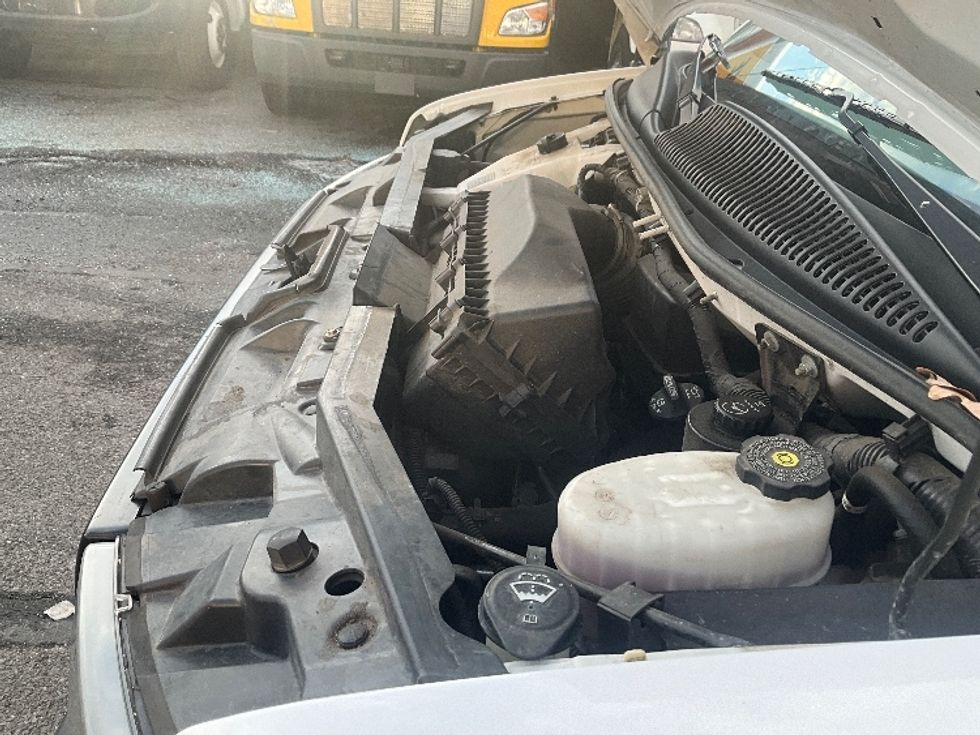 Light Duty Box Truck-Light and Medium Duty Trucks-GMC-2021-Savana G33903-Rockville-MD-113,101\n\t\tmiles-$ 27,250 - Image 23