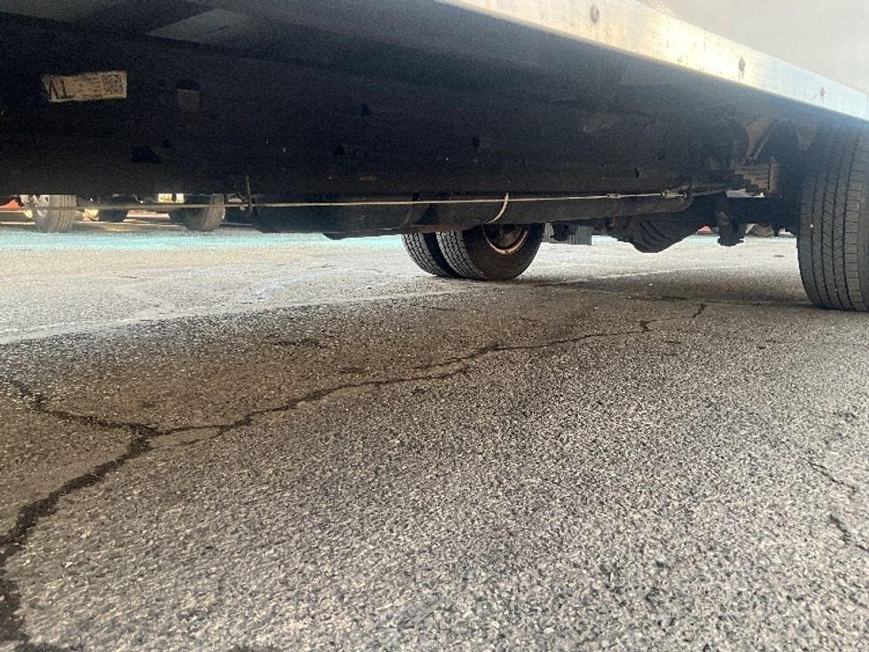 Light Duty Box Truck-Light and Medium Duty Trucks-GMC-2021-Savana G33903-Rockville-MD-113,101\n\t\tmiles-$ 27,250 - Image 5