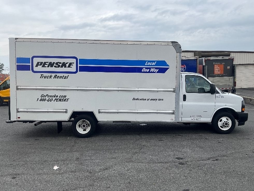 Light Duty Box Truck-Light and Medium Duty Trucks-GMC-2021-Savana G33903-Rockville-MD-114,266\n\t\tmiles-$ 25,750 - Image 14
