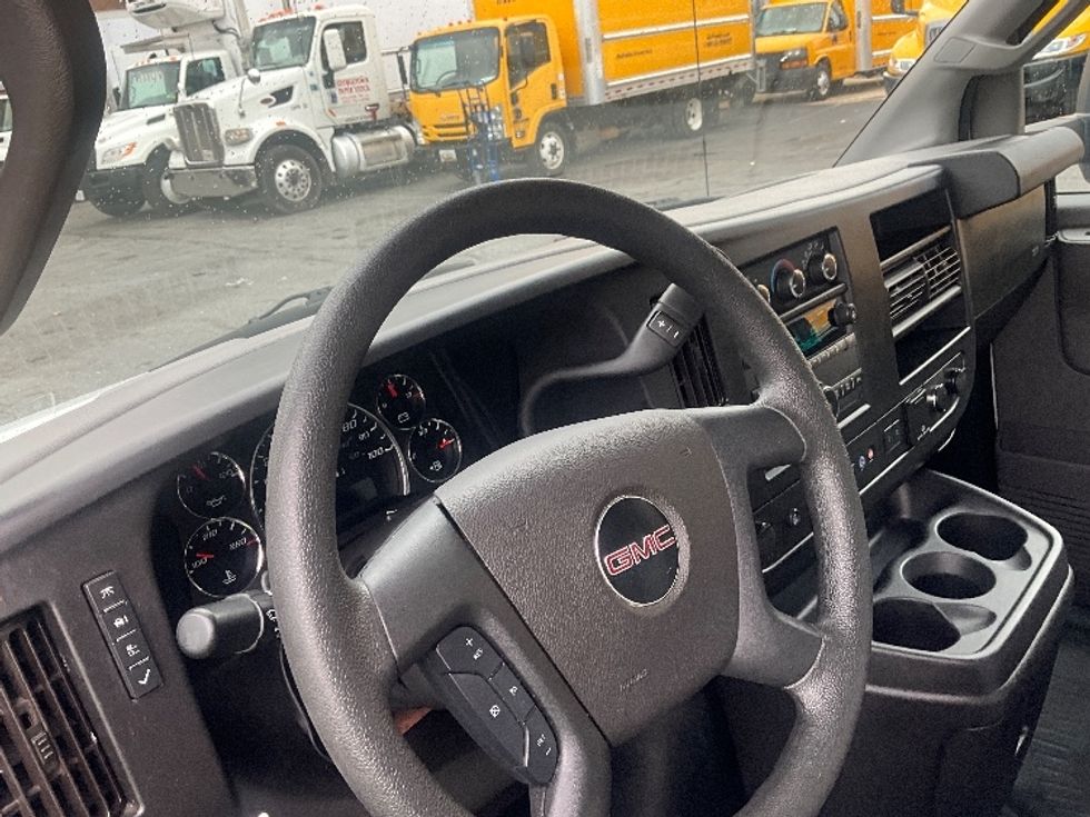 Light Duty Box Truck-Light and Medium Duty Trucks-GMC-2021-Savana G33903-Rockville-MD-114,266\n\t\tmiles-$ 25,750 - Image 16