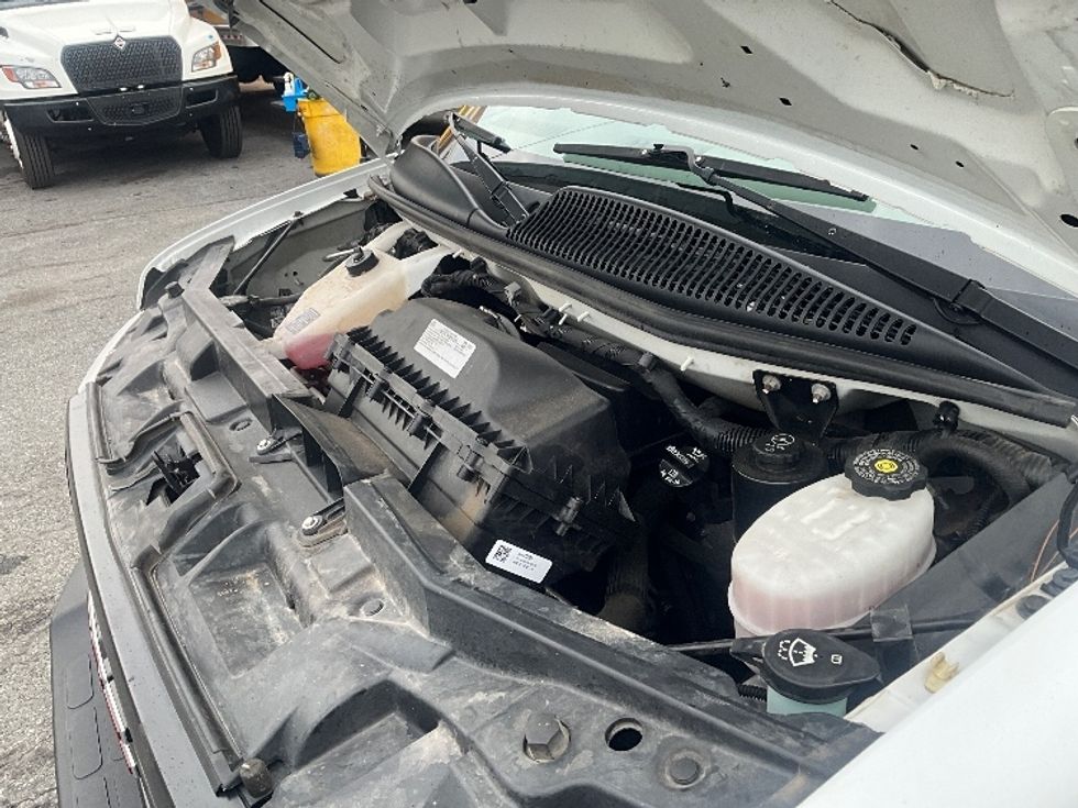 Light Duty Box Truck-Light and Medium Duty Trucks-GMC-2021-Savana G33903-Rockville-MD-114,266\n\t\tmiles-$ 25,750 - Image 23