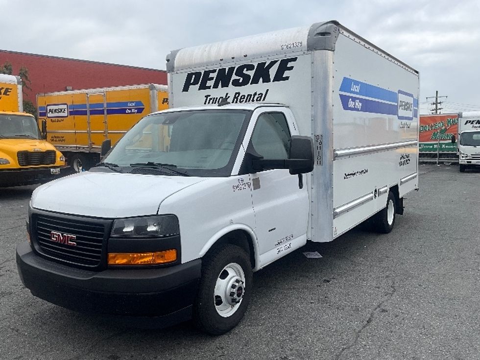 2021 Gmc Savana 3500 Cutaway photo 3