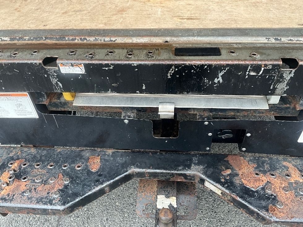 Light Duty Box Truck-Light and Medium Duty Trucks-GMC-2021-Savana G33903-Rockville-MD-114,266\n\t\tmiles-$ 25,750 - Image 9