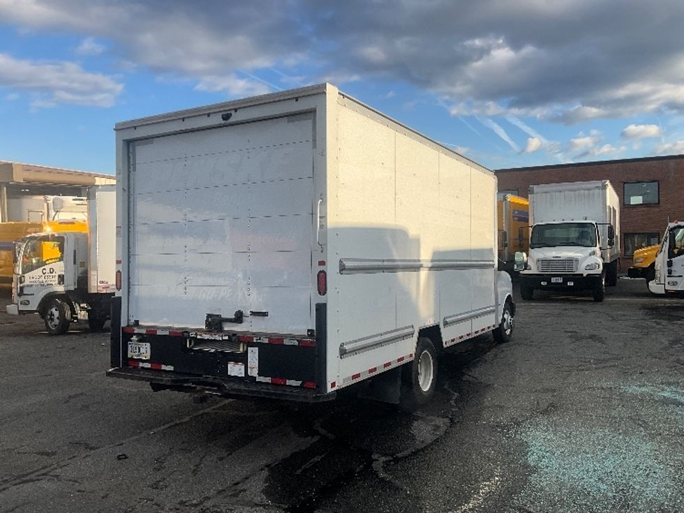 Light Duty Box Truck-Light and Medium Duty Trucks-GMC-2021-Savana G33903-Rockville-MD-114,823\n\t\tmiles-$ 28,250 - Image 12
