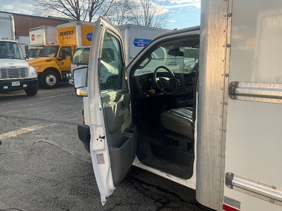 Light Duty Box Truck-Light and Medium Duty Trucks-GMC-2021-Savana G33903-Rockville-MD-114,823\n\t\tmiles-$ 28,250 - Image 15