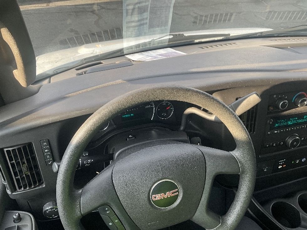 Light Duty Box Truck-Light and Medium Duty Trucks-GMC-2021-Savana G33903-Rockville-MD-114,823\n\t\tmiles-$ 28,250 - Image 16