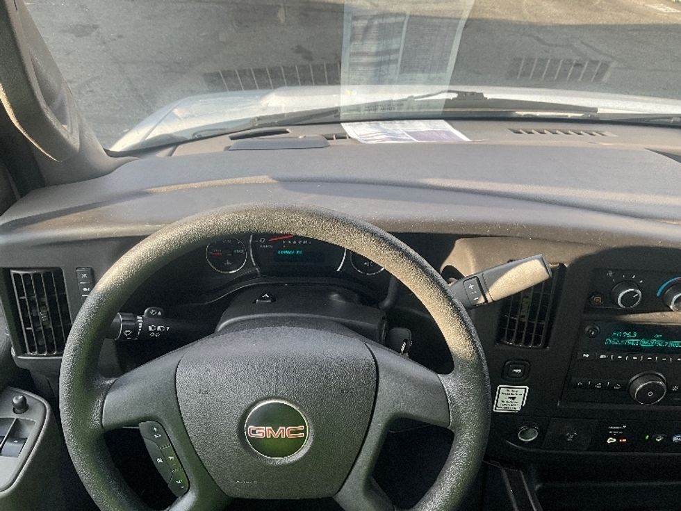 Light Duty Box Truck-Light and Medium Duty Trucks-GMC-2021-Savana G33903-Rockville-MD-114,823\n\t\tmiles-$ 28,250 - Image 17