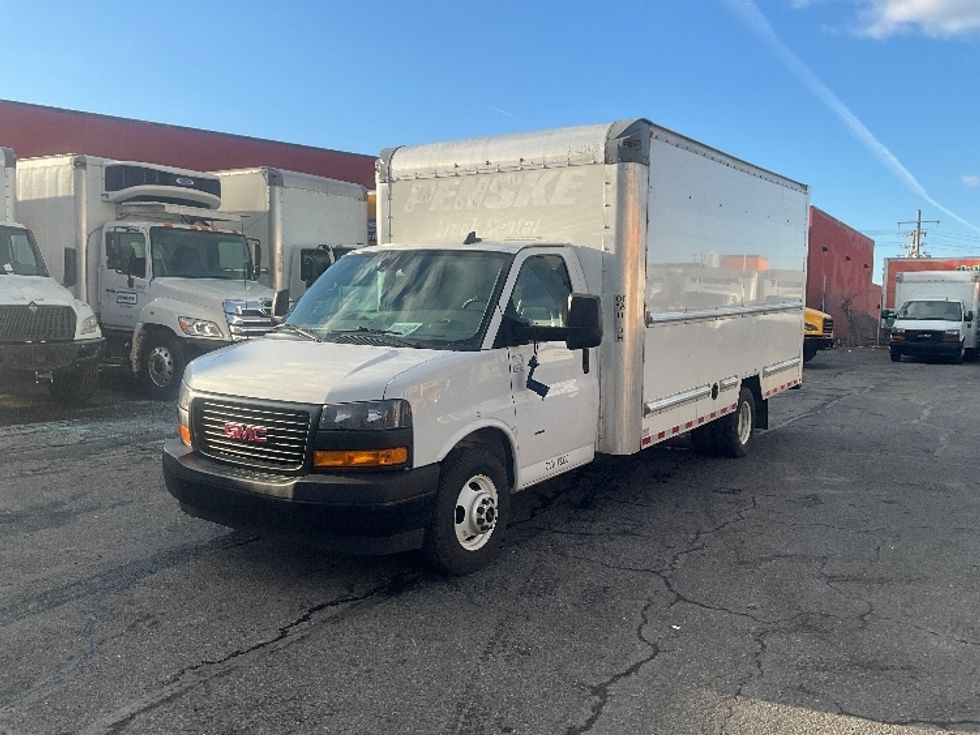 Light Duty Box Truck-Light and Medium Duty Trucks-GMC-2021-Savana G33903-Rockville-MD-114,823\n\t\tmiles-$ 28,250 - Image 3