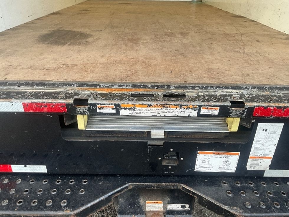 Light Duty Box Truck-Light and Medium Duty Trucks-GMC-2021-Savana G33903-Rockville-MD-114,823\n\t\tmiles-$ 28,250 - Image 9