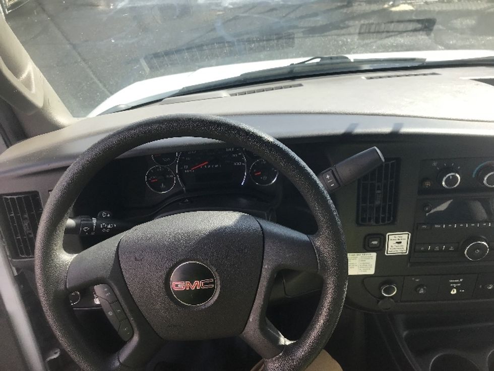 Light Duty Box Truck-Light and Medium Duty Trucks-GMC-2021-Savana G33903-Rockville-MD-57,482\n\t\tmiles-$ 34,250 - Image 17