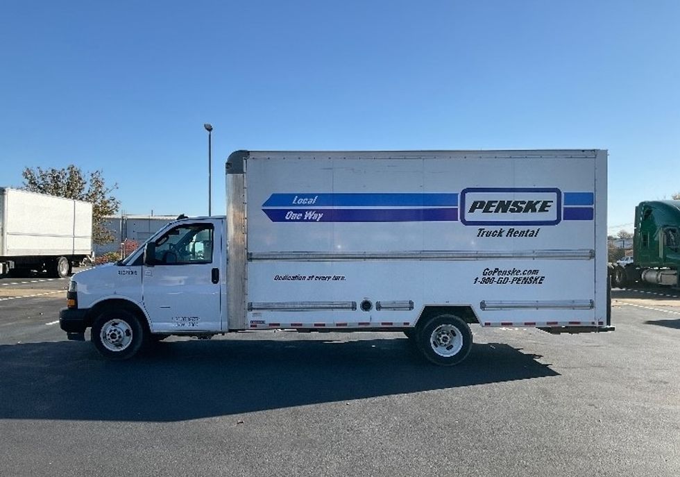 Light Duty Box Truck-Light and Medium Duty Trucks-GMC-2021-Savana G33903-Rockville-MD-57,482\n\t\tmiles-$ 34,250 - Image 4