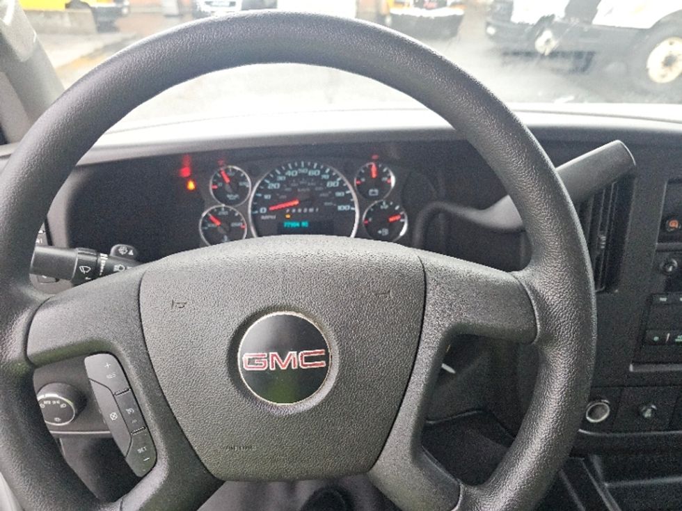 Light Duty Box Truck-Light and Medium Duty Trucks-GMC-2021-Savana G33903-Rockville-MD-77,904\n\t\tmiles-$ 32,500 - Image 17