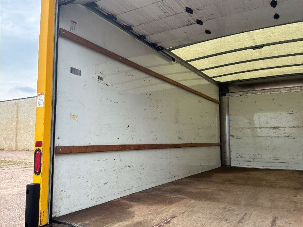 Light Duty Box Truck-Light and Medium Duty Trucks-GMC-2021-Savana G33903-Rockville-MD-93,025\n\t\tmiles-$ 24,750 - Image 11