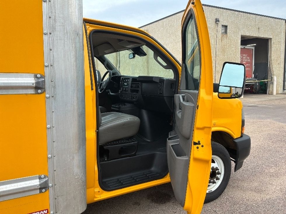 Light Duty Box Truck-Light and Medium Duty Trucks-GMC-2021-Savana G33903-Rockville-MD-93,025\n\t\tmiles-$ 24,750 - Image 20