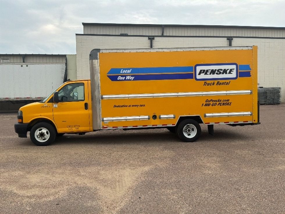 Light Duty Box Truck-Light and Medium Duty Trucks-GMC-2021-Savana G33903-Rockville-MD-93,025\n\t\tmiles-$ 24,750 - Image 4