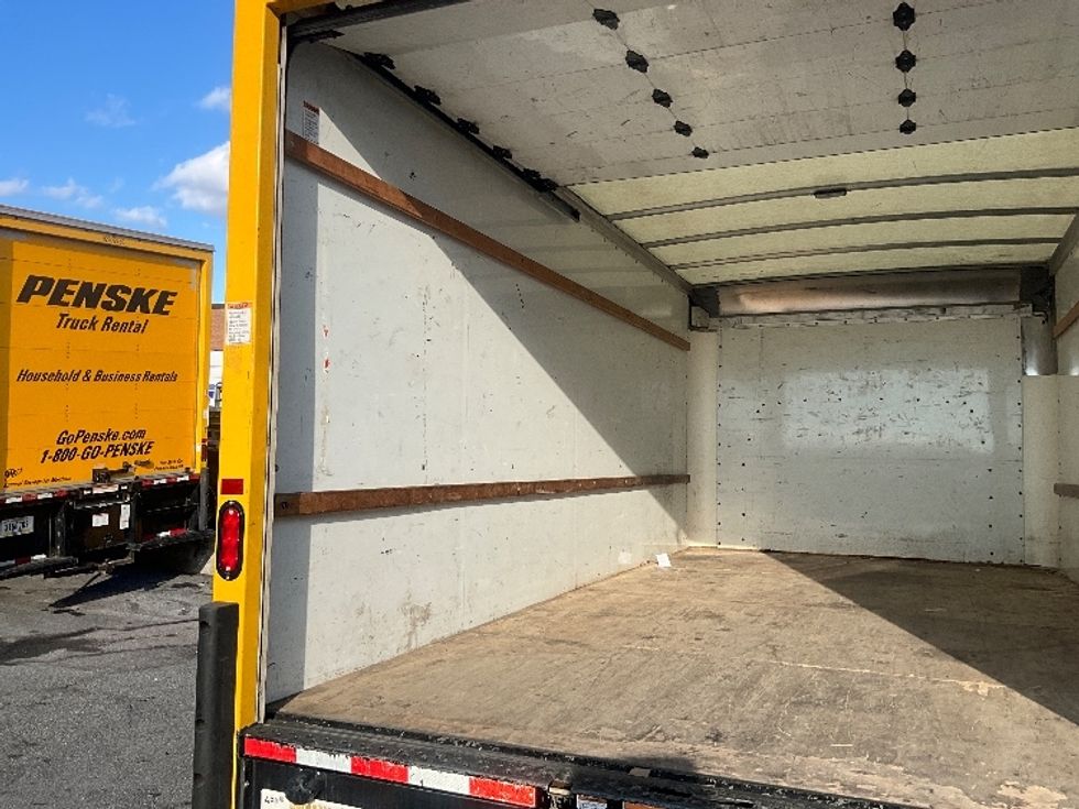 Light Duty Box Truck-Light and Medium Duty Trucks-GMC-2021-Savana G33903-Rockville-MD-94,775\n\t\tmiles-$ 26,250 - Image 10