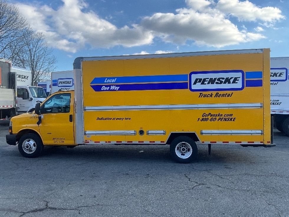 Light Duty Box Truck-Light and Medium Duty Trucks-GMC-2021-Savana G33903-Rockville-MD-94,775\n\t\tmiles-$ 26,250 - Image 4