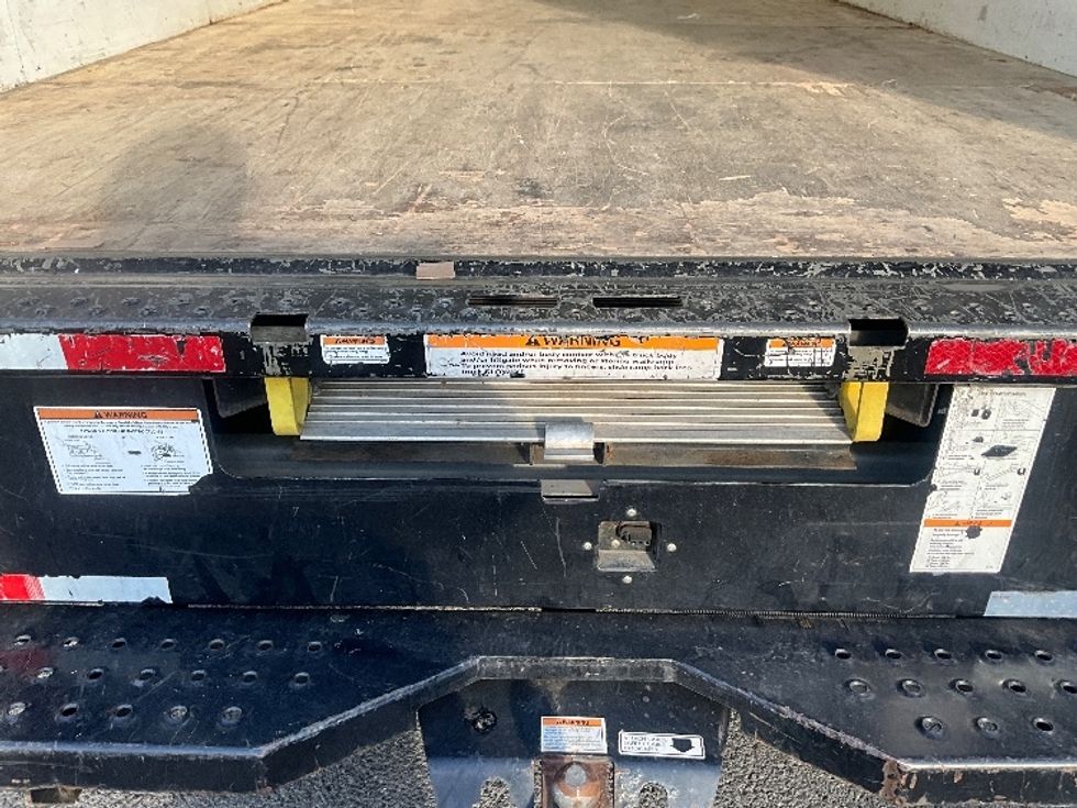 Light Duty Box Truck-Light and Medium Duty Trucks-GMC-2021-Savana G33903-Rockville-MD-94,775\n\t\tmiles-$ 26,250 - Image 9