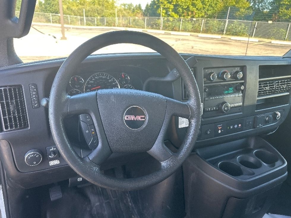 Light Duty Box Truck-Light and Medium Duty Trucks-GMC-2021-Savana G33903-Romulus-MI-129,377\n\t\tmiles-$ 24,250 - Image 18
