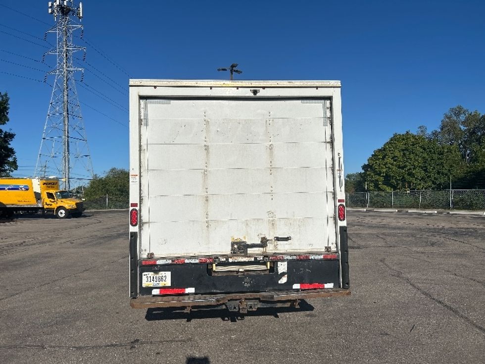 Light Duty Box Truck-Light and Medium Duty Trucks-GMC-2021-Savana G33903-Romulus-MI-129,377\n\t\tmiles-$ 24,250 - Image 7