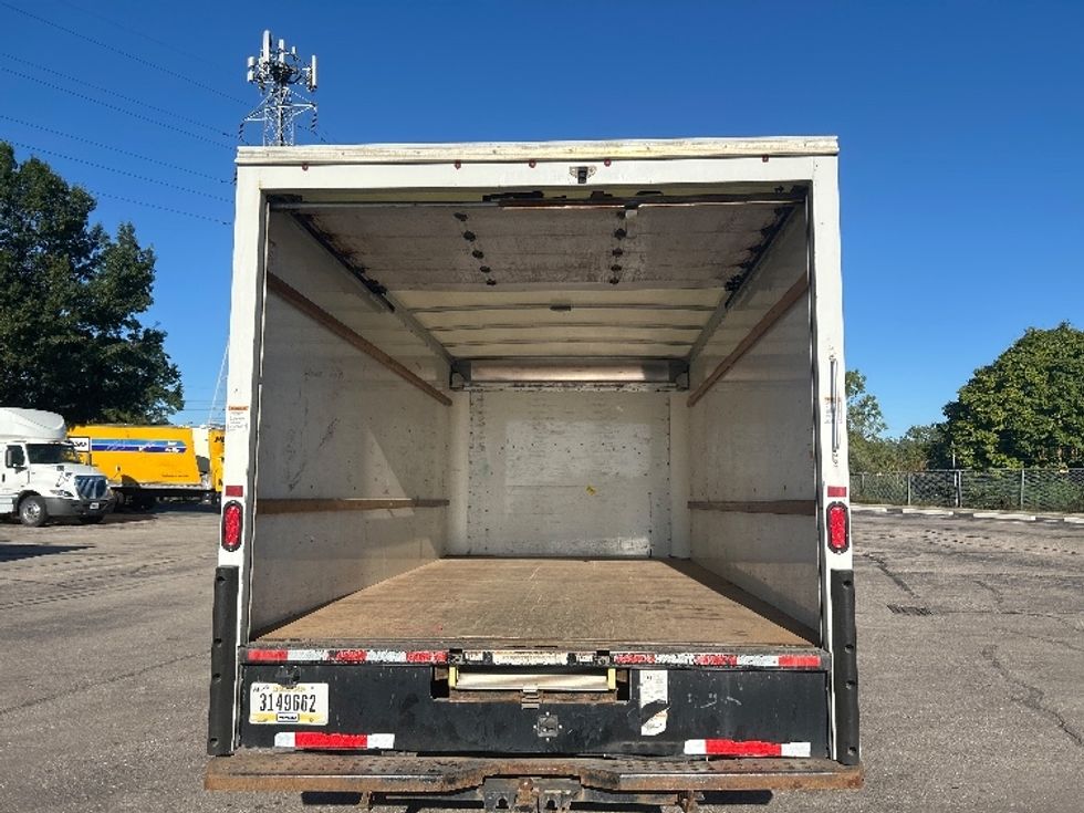 Light Duty Box Truck-Light and Medium Duty Trucks-GMC-2021-Savana G33903-Romulus-MI-129,377\n\t\tmiles-$ 24,250 - Image 8