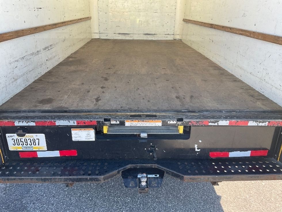 Light Duty Box Truck-Light and Medium Duty Trucks-GMC-2021-Savana G33903-Romulus-MI-96,774\n\t\tmiles-$ 26,500 - Image 10