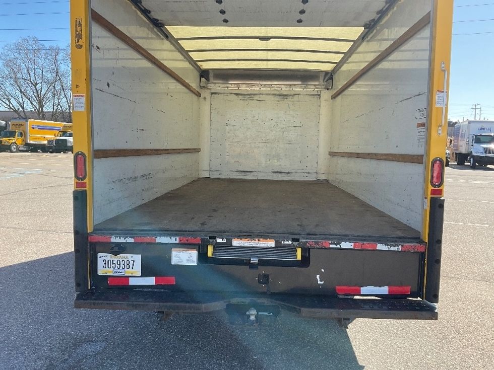 Light Duty Box Truck-Light and Medium Duty Trucks-GMC-2021-Savana G33903-Romulus-MI-96,774\n\t\tmiles-$ 26,500 - Image 9