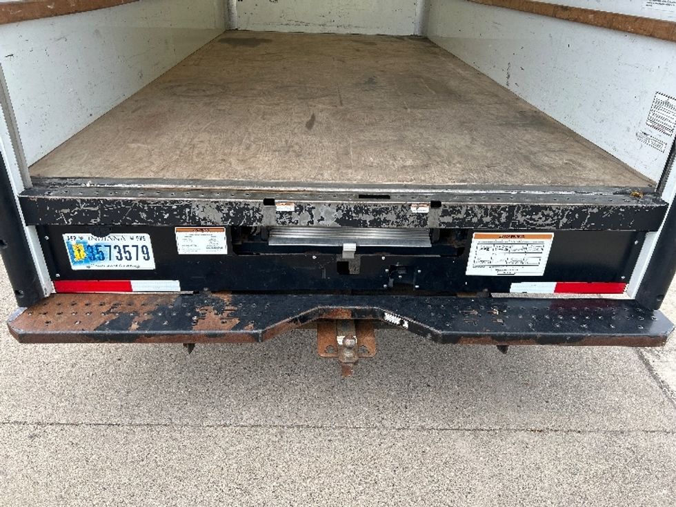Light Duty Box Truck-Light and Medium Duty Trucks-GMC-2021-Savana G33903-Roseville-MN-77,970\n\t\tmiles-$ 32,500 - Image 9