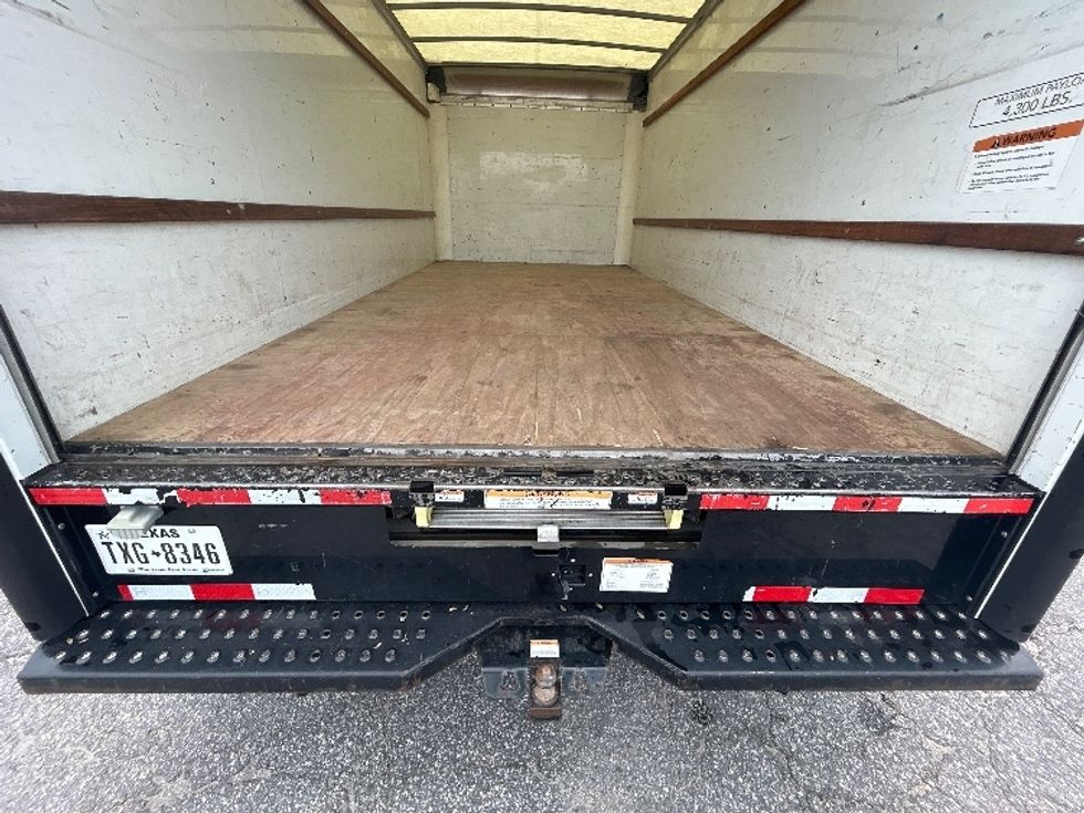 Light Duty Box Truck-Light and Medium Duty Trucks-GMC-2021-Savana G33903-Roseville-MN-85,381\n\t\tmiles-$ 30,750 - Image 10