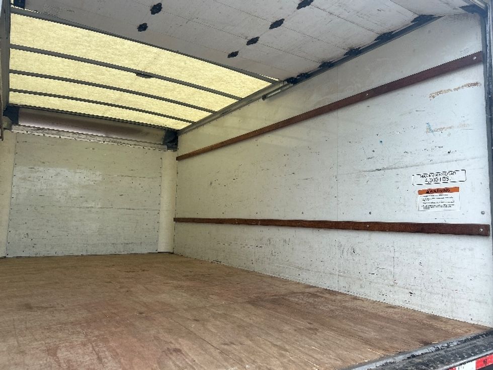 Light Duty Box Truck-Light and Medium Duty Trucks-GMC-2021-Savana G33903-Roseville-MN-85,381\n\t\tmiles-$ 30,750 - Image 12