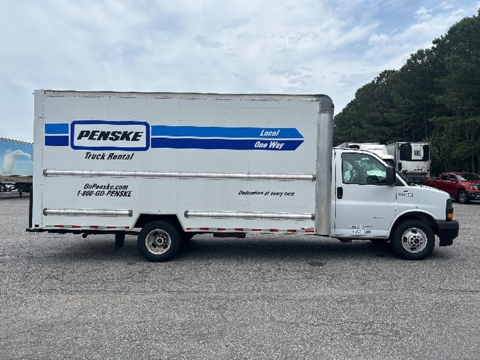 Light Duty Box Truck-Light and Medium Duty Trucks-GMC-2021-Savana G33903-Roseville-MN-85,381\n\t\tmiles-$ 30,750 - Image 15