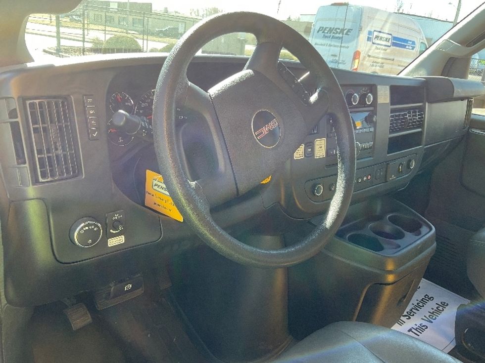 Light Duty Box Truck-Light and Medium Duty Trucks-GMC-2021-Savana G33903-Rothschild-WI-105,046\n\t\tmiles-$ 27,000 - Image 15