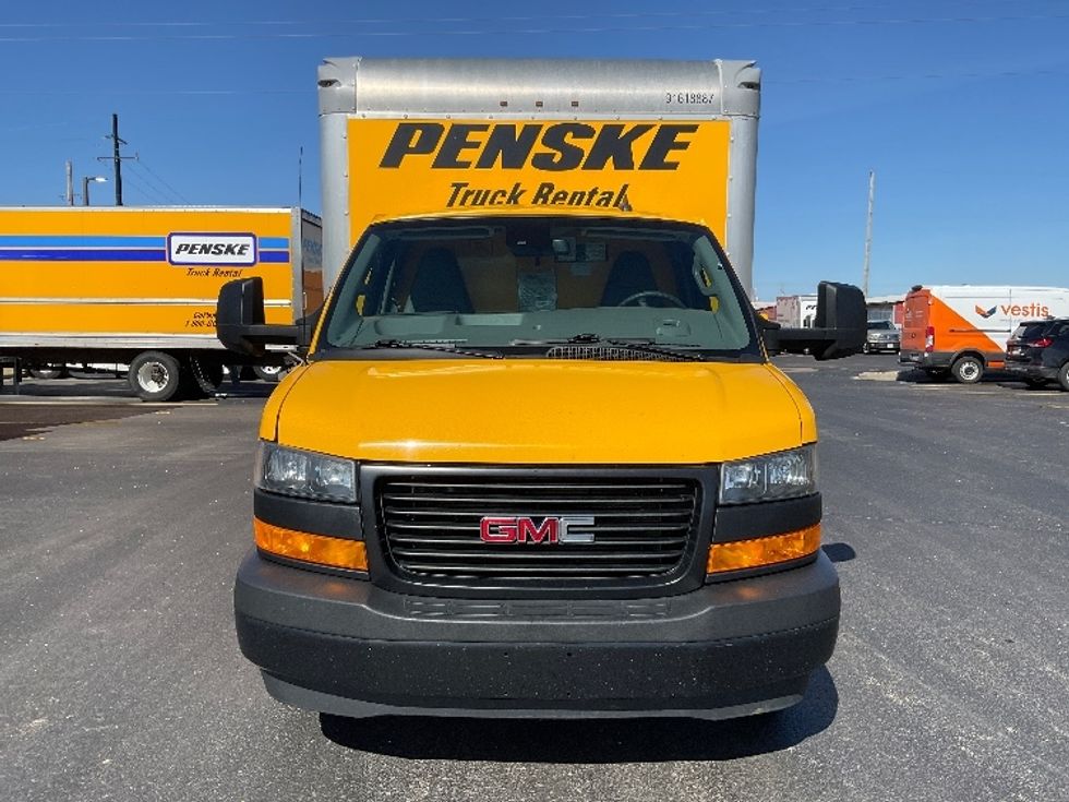 Light Duty Box Truck-Light and Medium Duty Trucks-GMC-2021-Savana G33903-Rothschild-WI-105,046\n\t\tmiles-$ 27,000 - Image 2