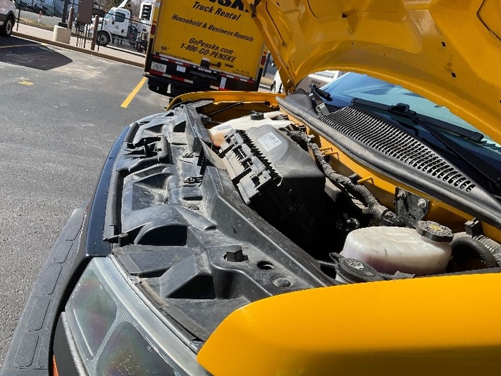 Light Duty Box Truck-Light and Medium Duty Trucks-GMC-2021-Savana G33903-Rothschild-WI-105,046\n\t\tmiles-$ 27,000 - Image 22