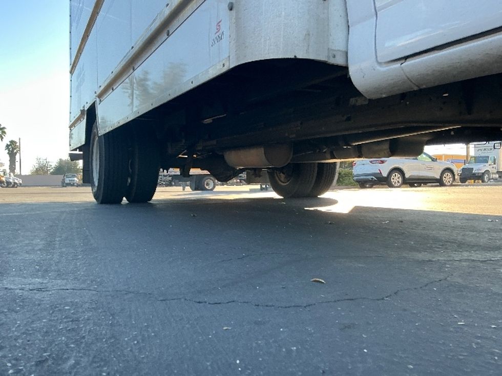 Light Duty Box Truck-Light and Medium Duty Trucks-GMC-2021-Savana G33903-Sacramento-CA-107,453\n\t\tmiles-$ 29,750 - Image 14