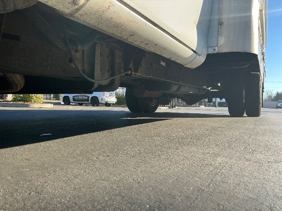 Light Duty Box Truck-Light and Medium Duty Trucks-GMC-2021-Savana G33903-Sacramento-CA-107,453\n\t\tmiles-$ 29,750 - Image 5