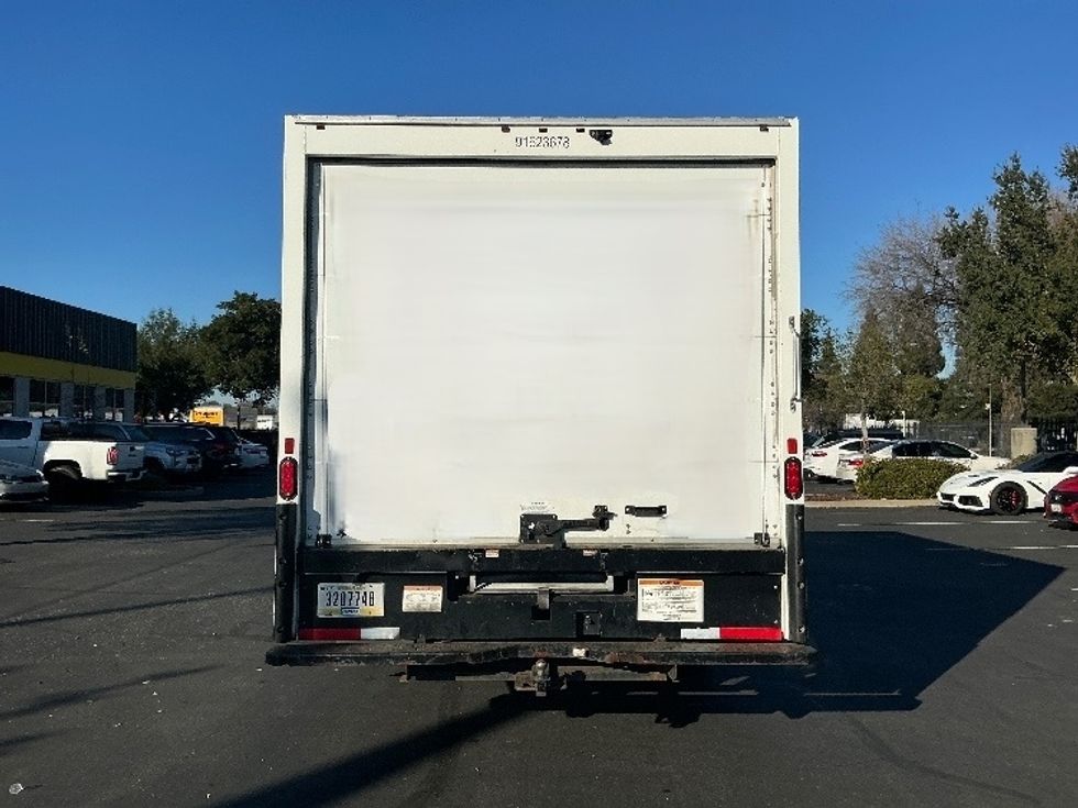Light Duty Box Truck-Light and Medium Duty Trucks-GMC-2021-Savana G33903-Sacramento-CA-107,453\n\t\tmiles-$ 29,750 - Image 7