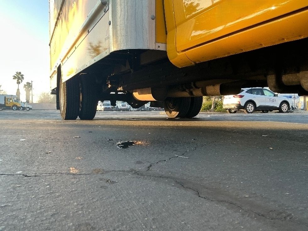 Light Duty Box Truck-Light and Medium Duty Trucks-GMC-2021-Savana G33903-Sacramento-CA-111,392\n\t\tmiles-$ 26,250 - Image 14